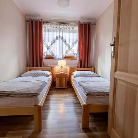 Pod Lasem Podhale Nyaraló *