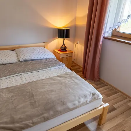 Pod Lasem Podhale