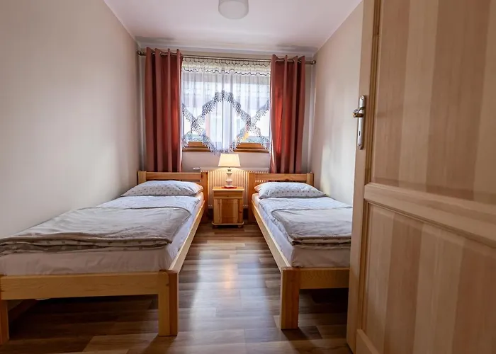 Pod Lasem Podhale Dom wakacyjny *